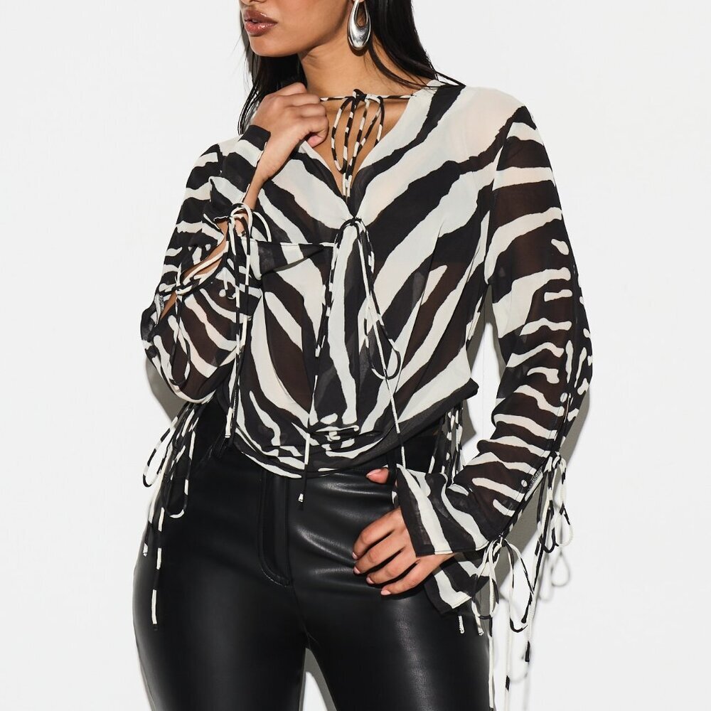 Black And White Casual Women's Zebra Print V Neck Bodysuit